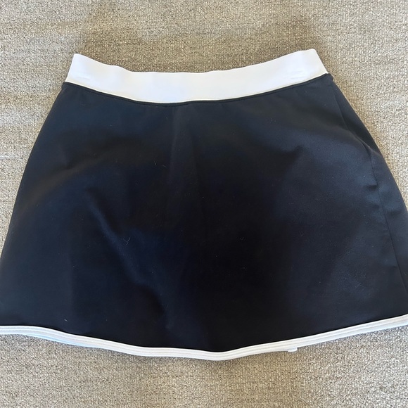 Alo Black and White Athletic Skirt - Picture 3 of 4